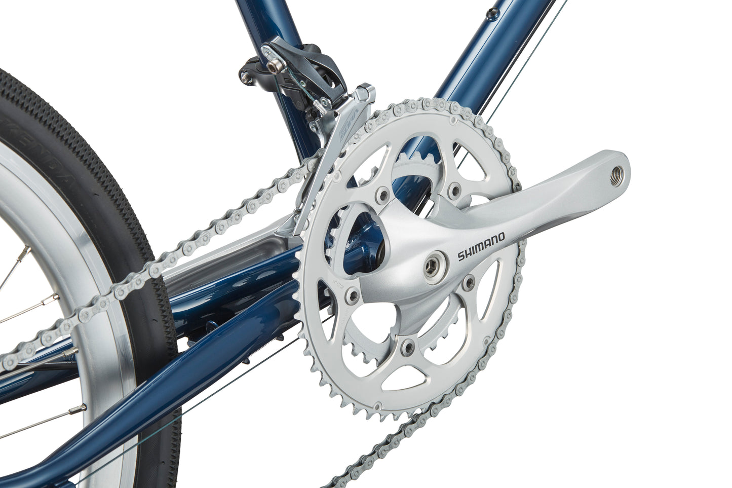 Close-up of STELVIO 1’s crankset, chain, and derailleur—your ideal urban companion with Italian design flair.
