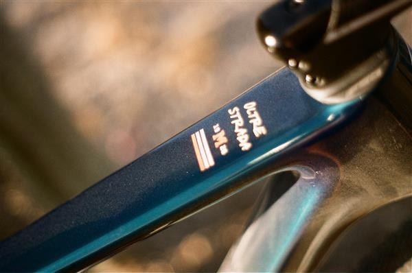 Oltre Strada M decal